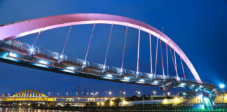Studio Libeskind Unveils a Twisting, Tree-Covered Skyscraper for Toulouse